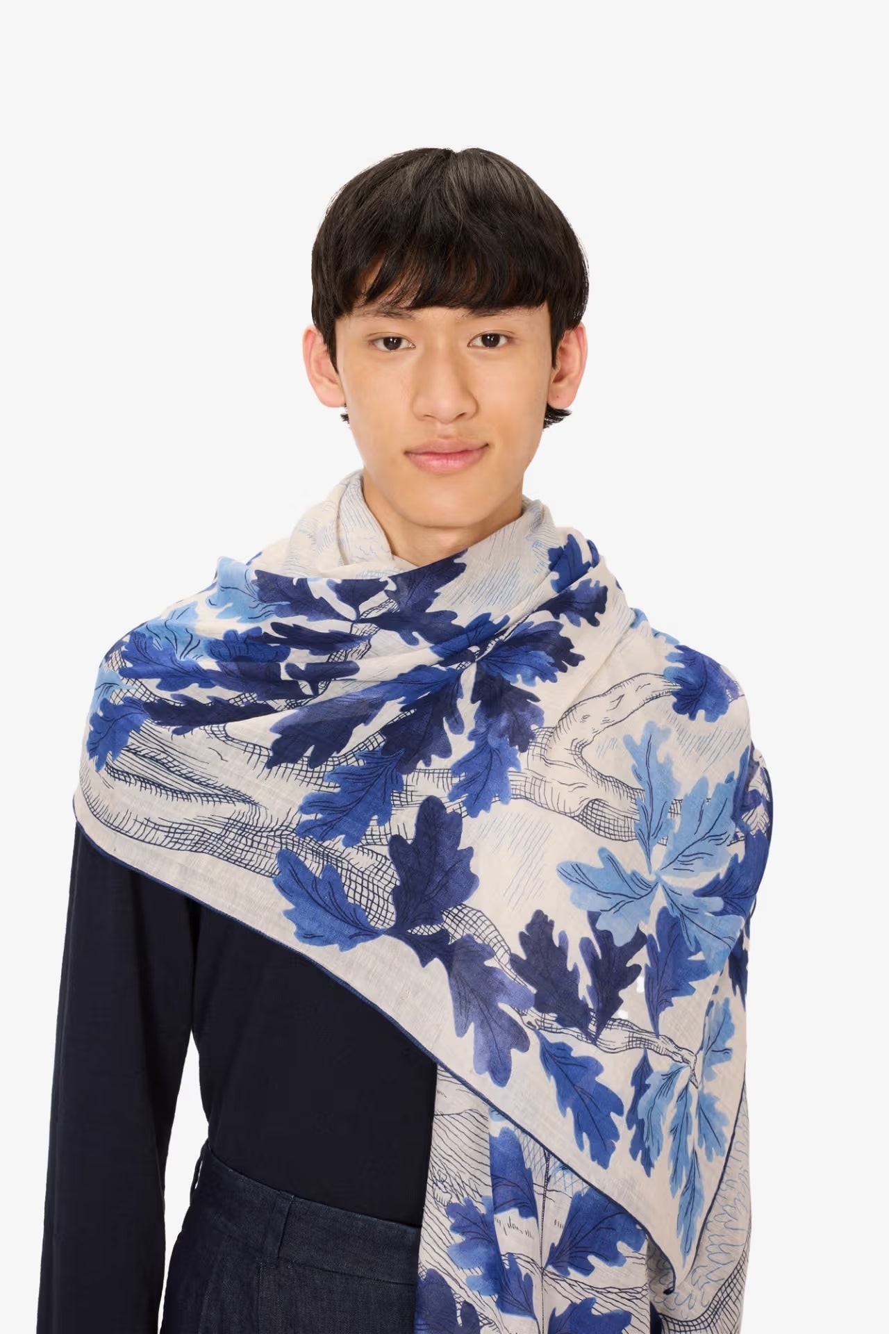 Inoui Editions cotton silk scarf Amboise blue.