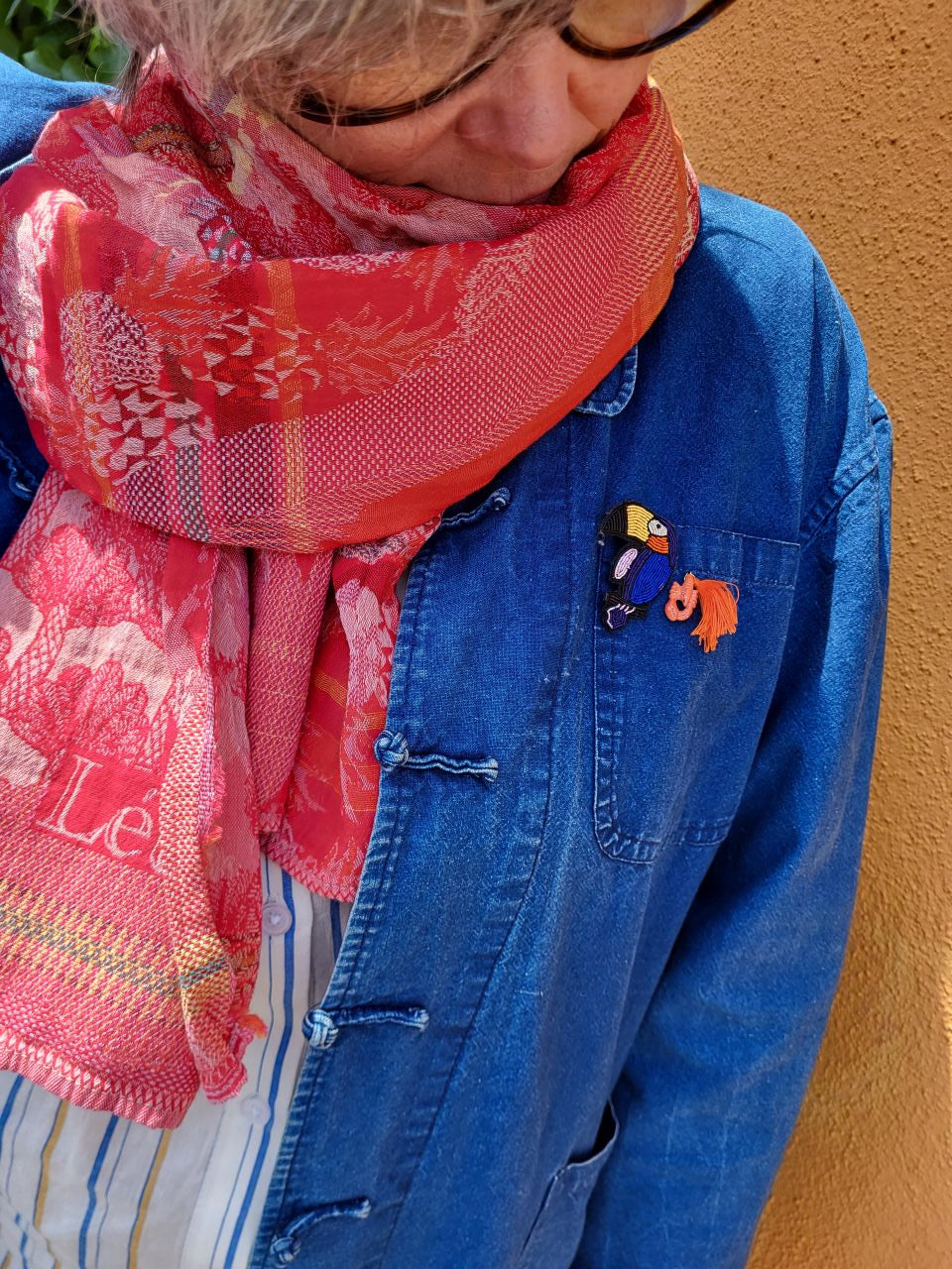 Letol organic cotton jacquard scarf Gabin in groseilles berry red and pink.