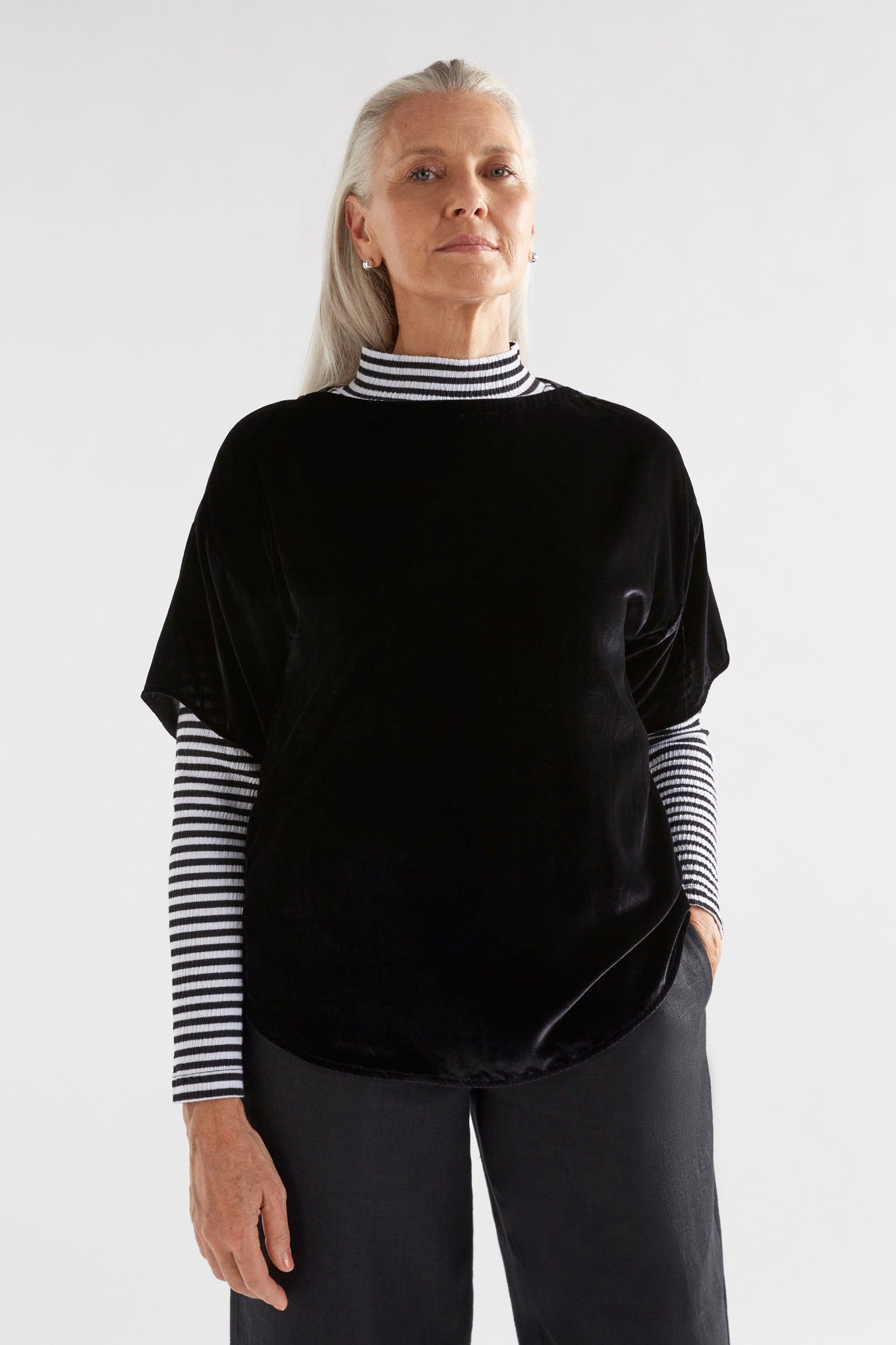 Elk Suuri round neck velvet top in black.