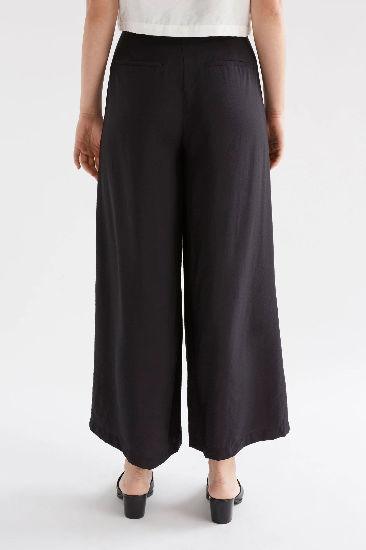 Elk Pressa pant - black