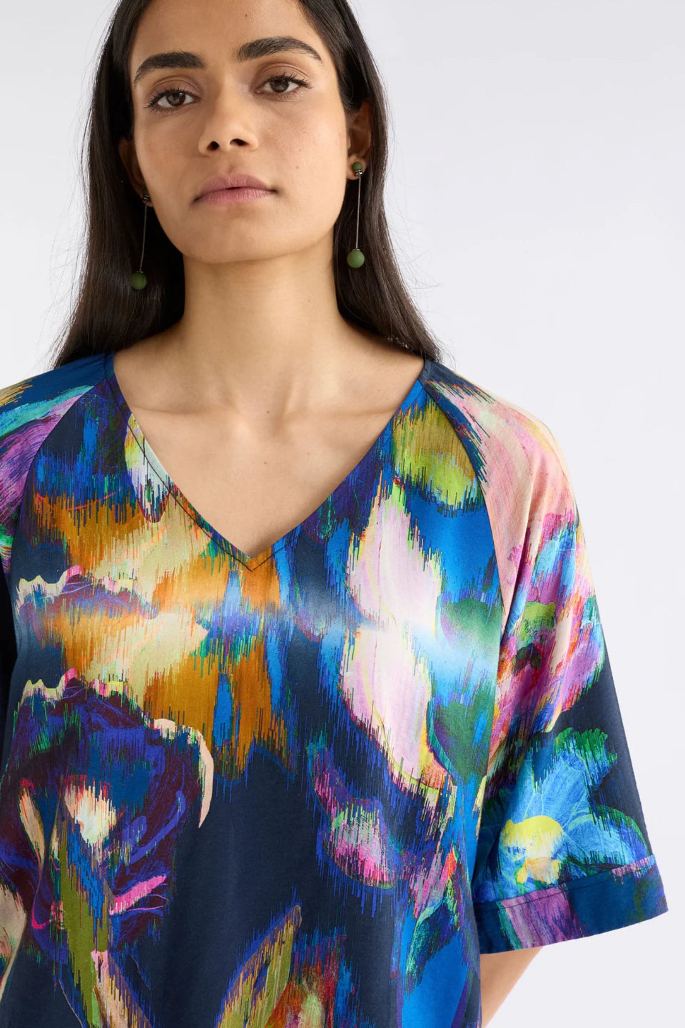 Elk Moda V-neck top multi colour viscose Vaara print.