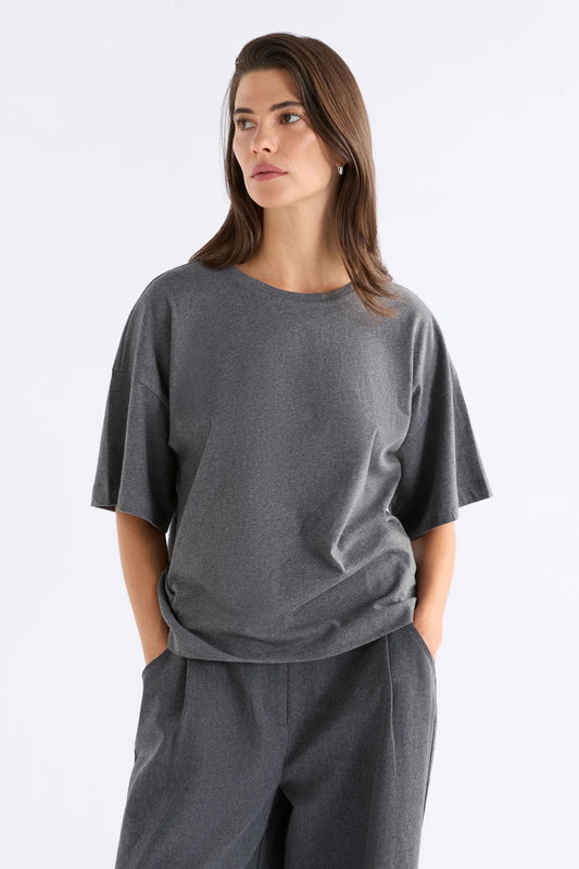Elk organic cotton Kovaa tshirt in charcoal grey.