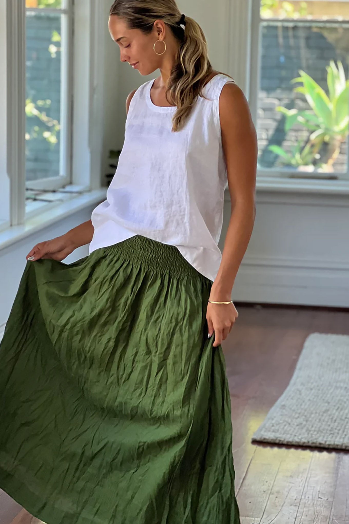 Frockk one size linen Lulu skirt maxi length in moss green.