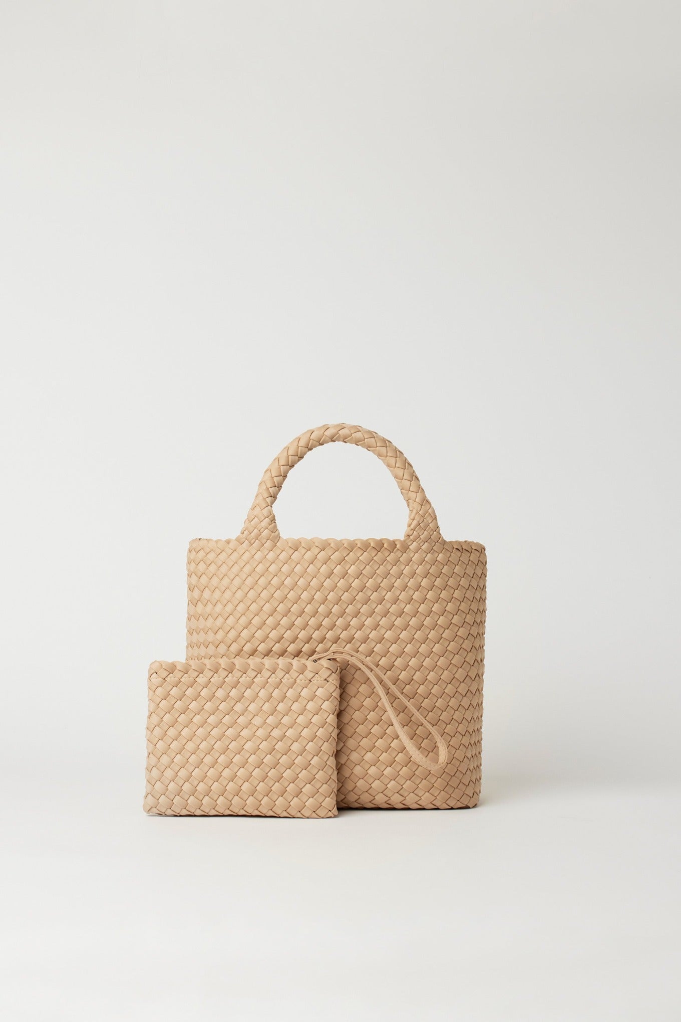 Andreina handwoven Ciudad crossbody tote in cream.