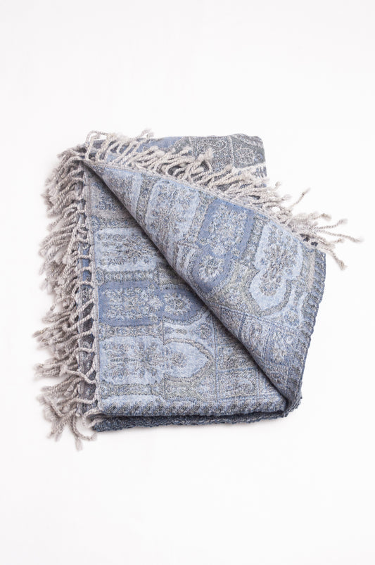 Tasseled wool throw - silver paisley
