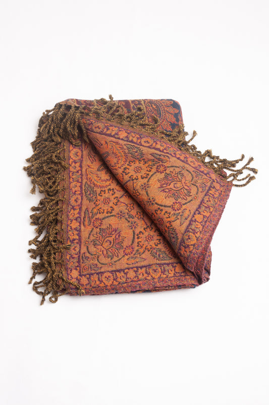 Juniper Hearth pure wool paisley and floral taseeled throw rug in purple and lilac.