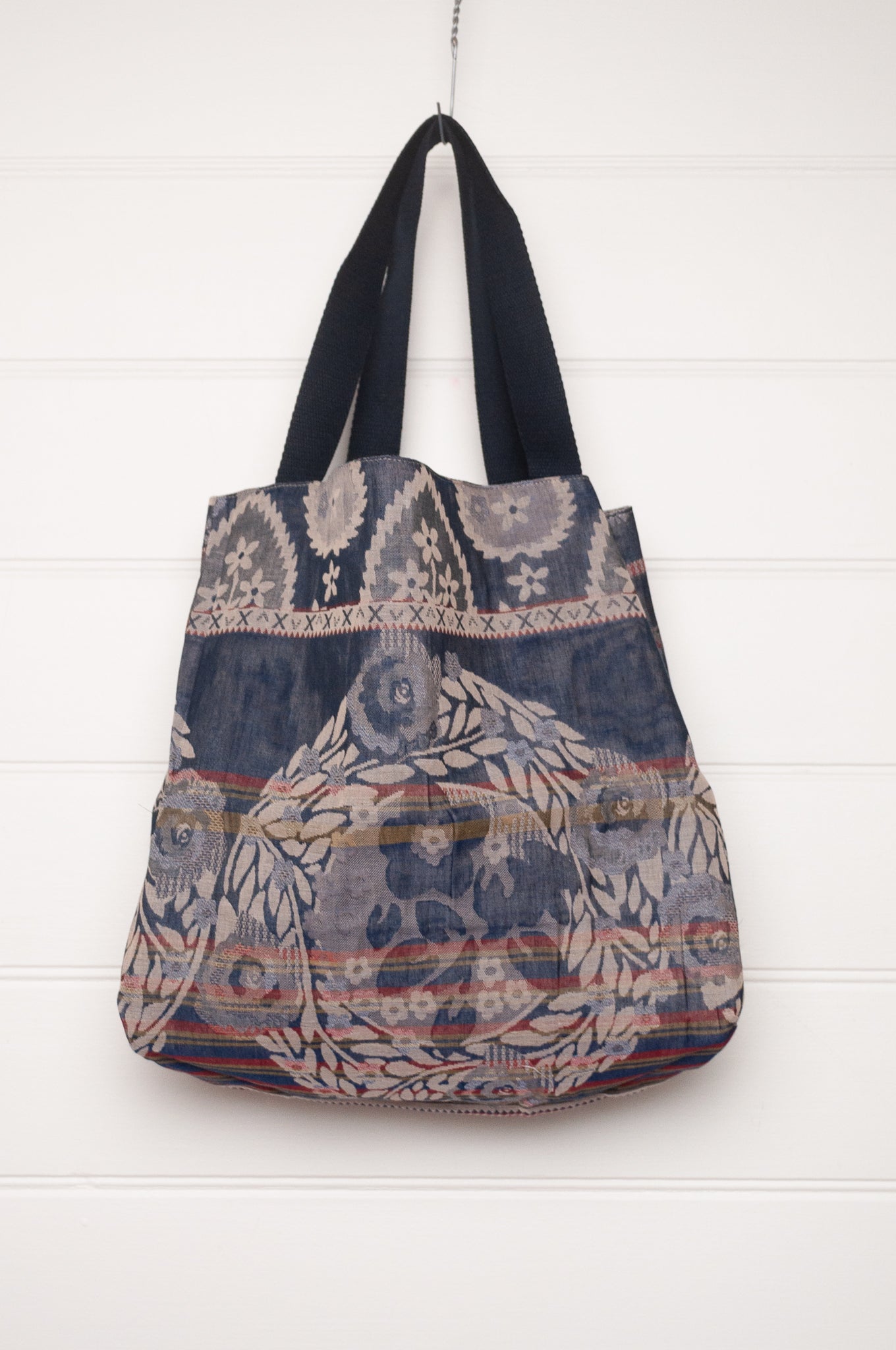 Letol organic cotton jacquard weave tote bag floral design in shades of blue.