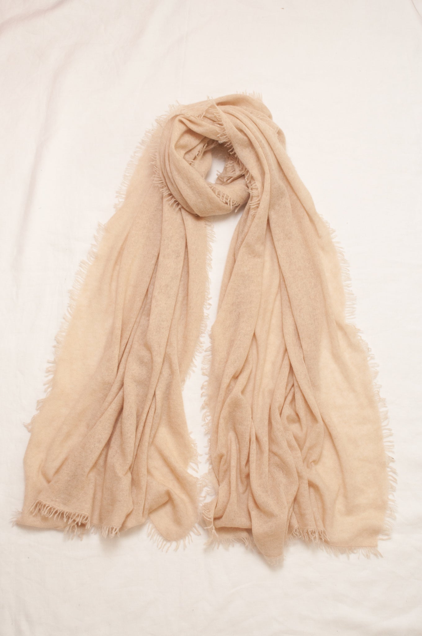 Pure cashmere, lightweight knit fringed scarf in vanilla cream.