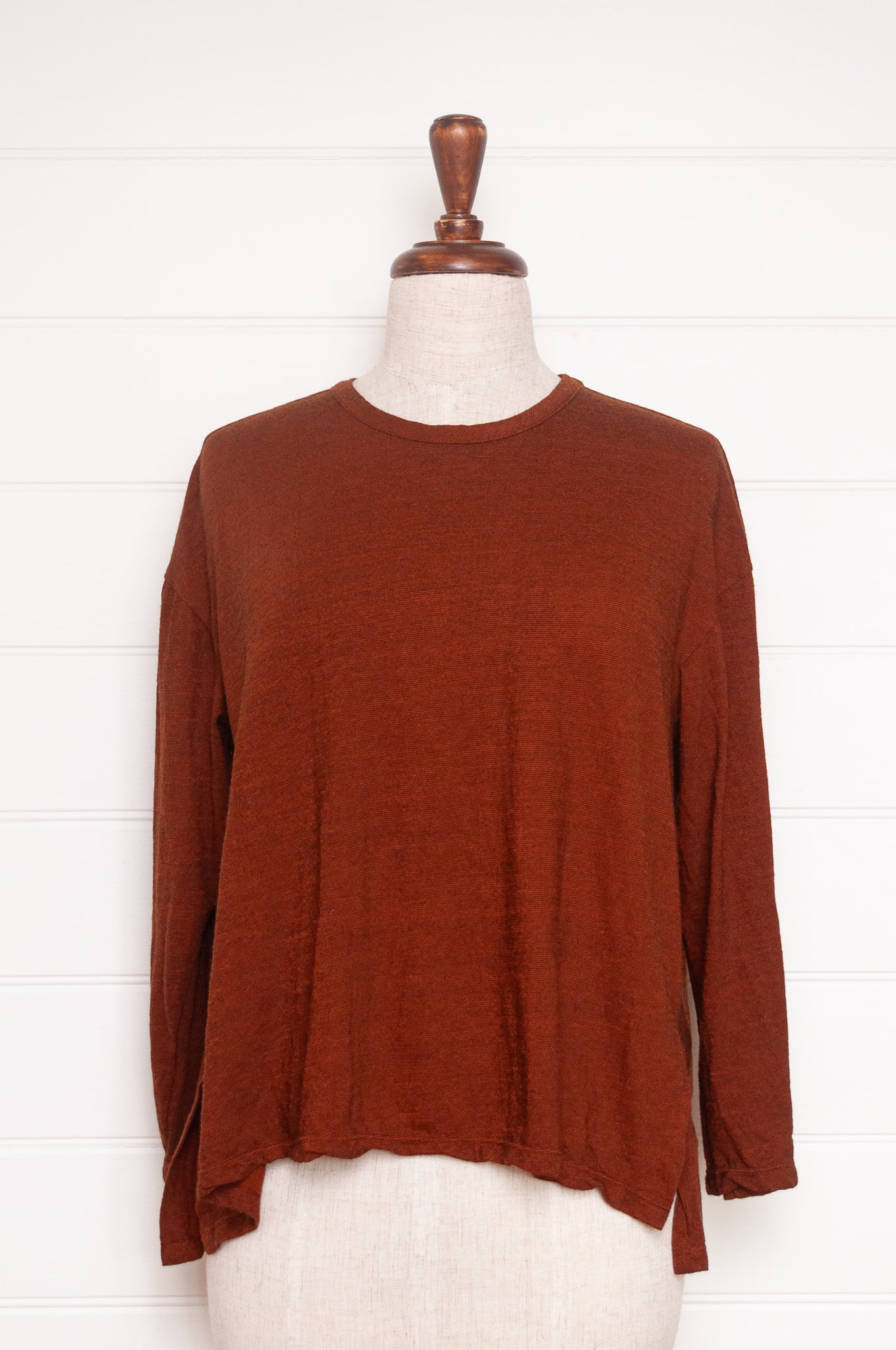 Valia merino wool jersey side split tee in desert tan.