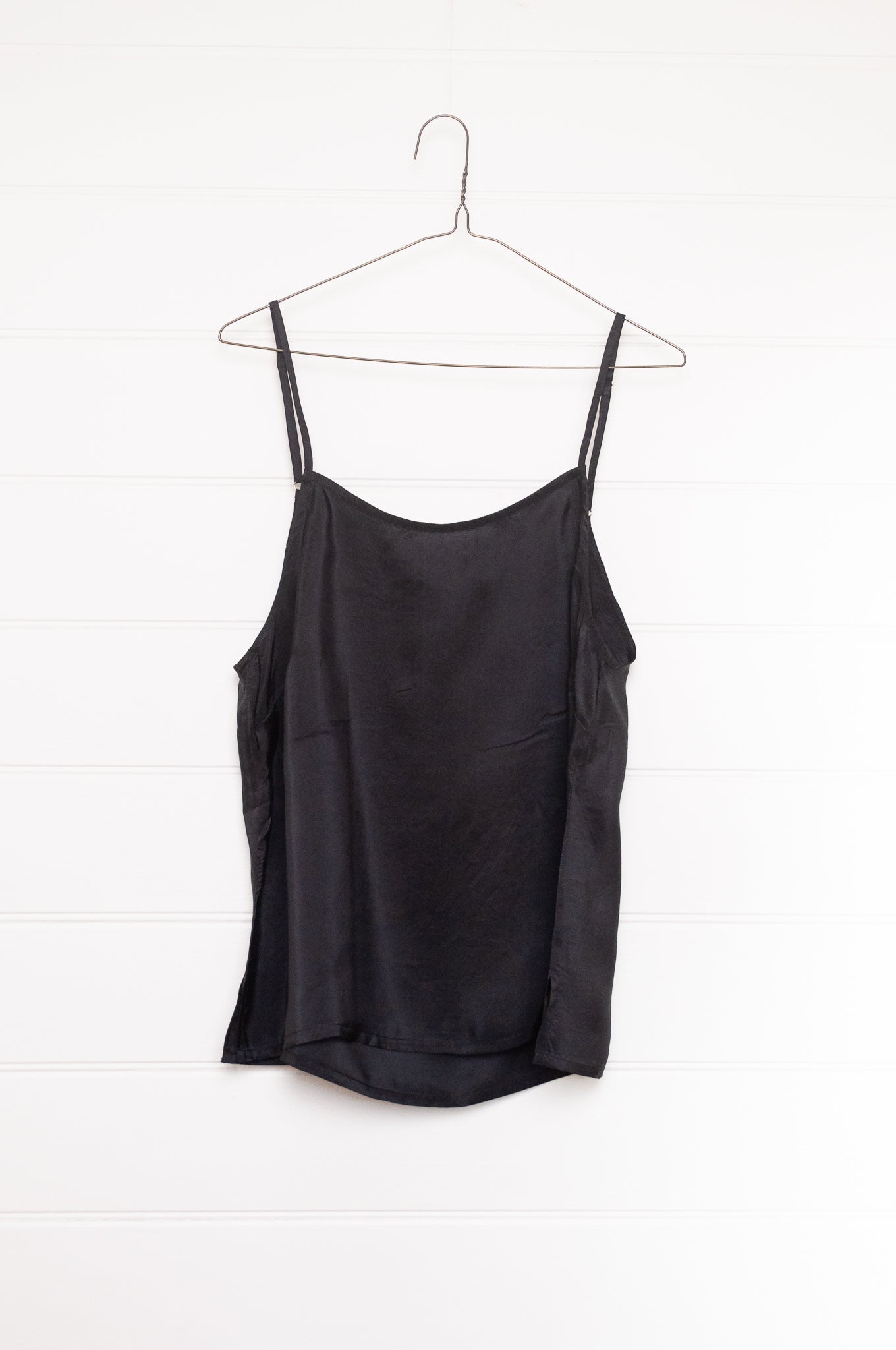Manan fine cotton silk button up longline shirtwith matching silk camisole.