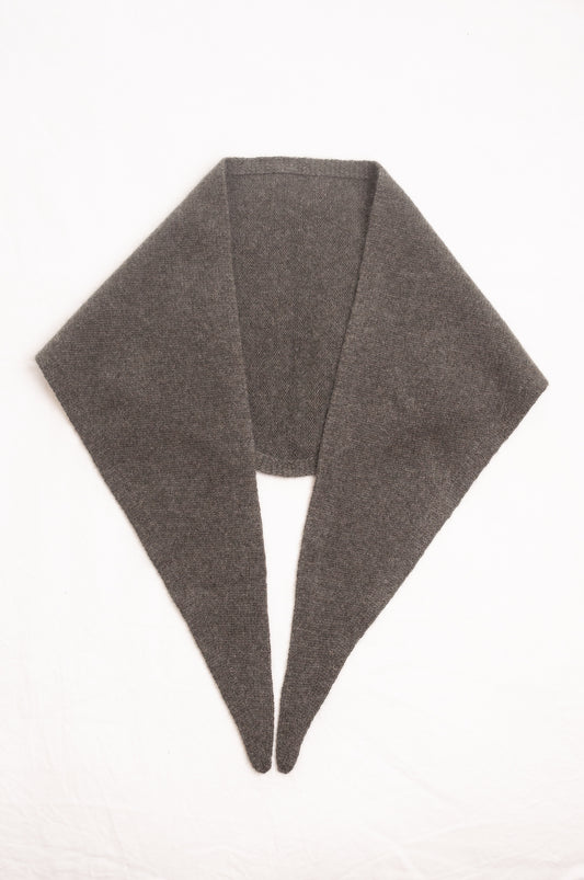 Cashmere triangle neck scarf in olive green.