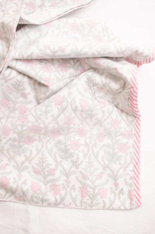 Pink and whtie floral muslin blockprint dohar summer quilt.