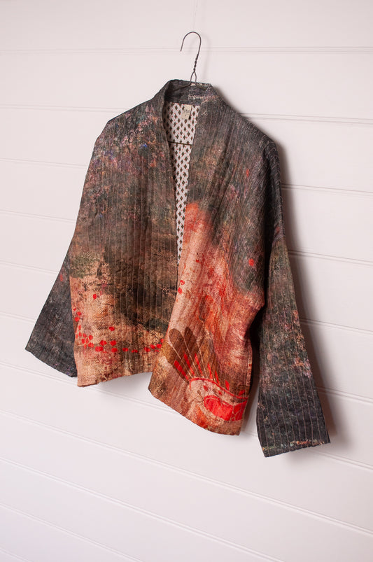 Yavi silk quilted kimono jaeckt in vintage postcard print, with cotton blockprint lining.