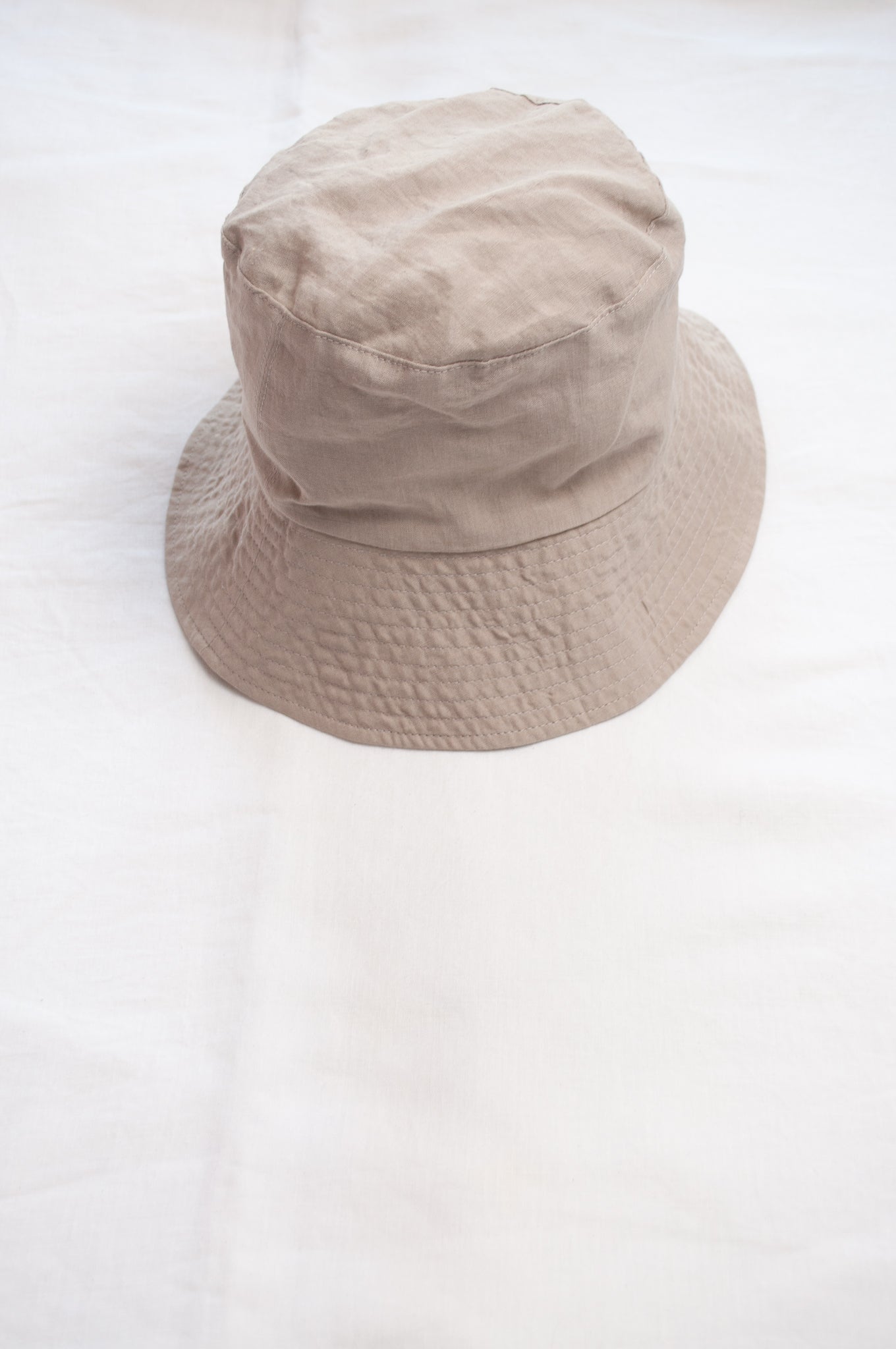 PCNQ Luna made in Japan silver grey foldable linen fabric bucket hat.