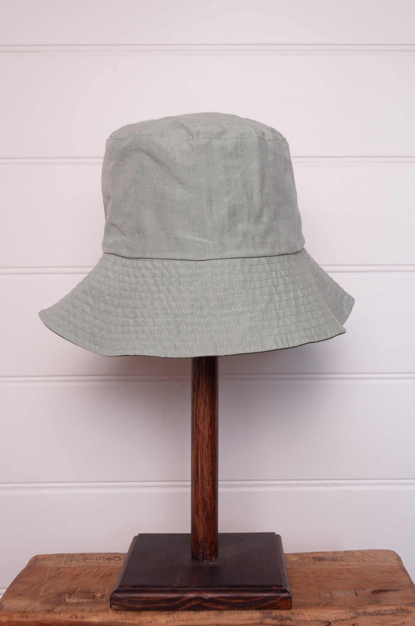 PCNQ Luna made in Japan mint green foldable linen fabric bucket hat.