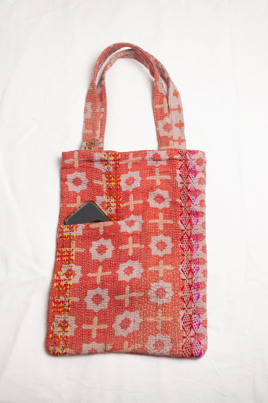 Vintage kantha tote bag, red with beige flowers and crosses.