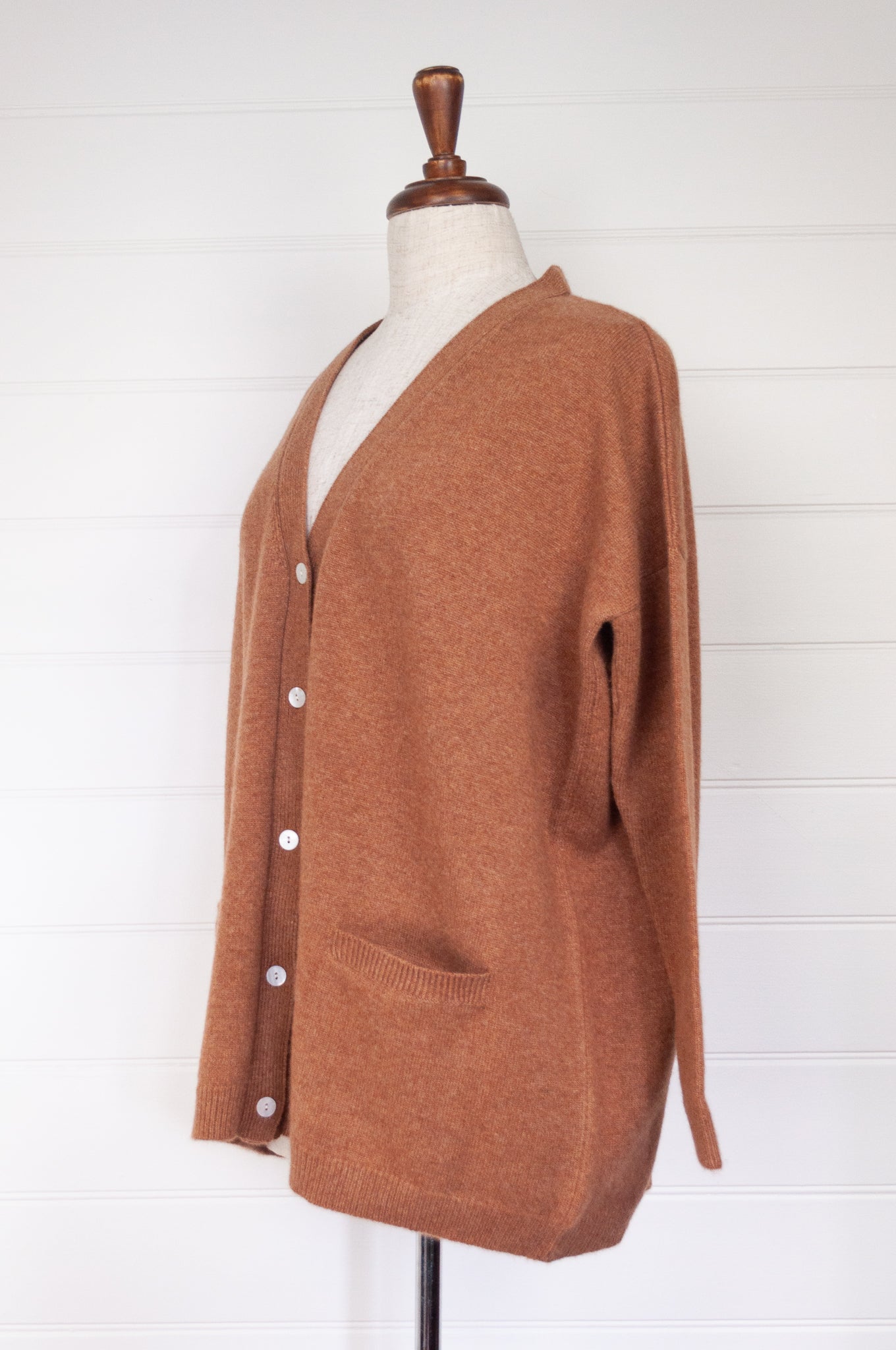 One size cashmere boyfriend cardi - toffee