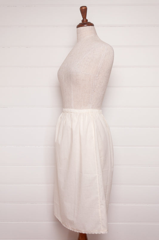 Lace edged half slip - ecru