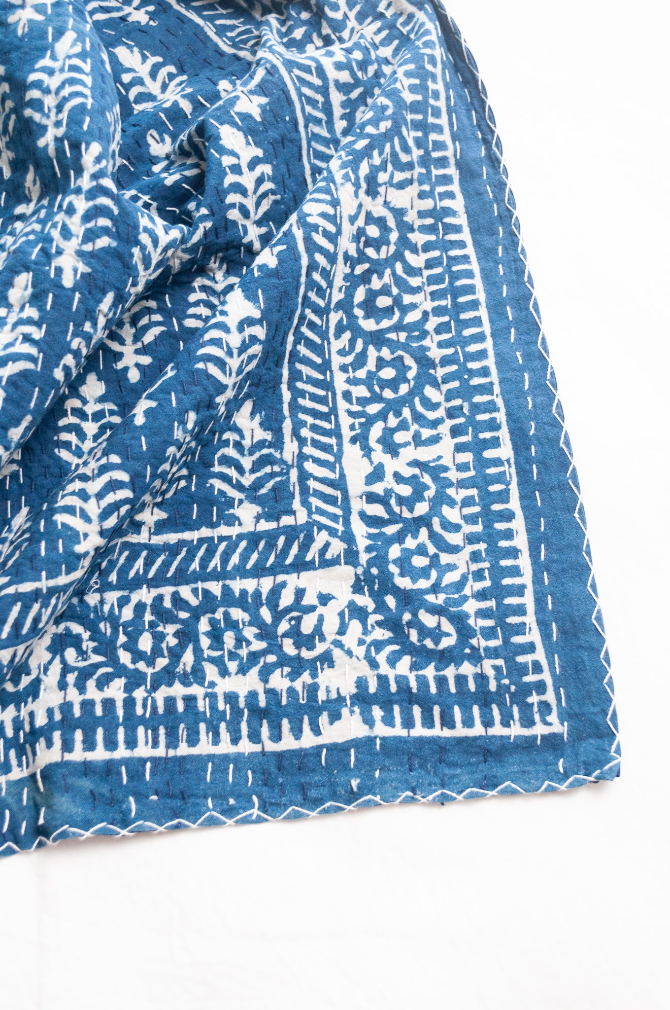 Pure cotton indigo dyed block print kantha quilt bhuti design.