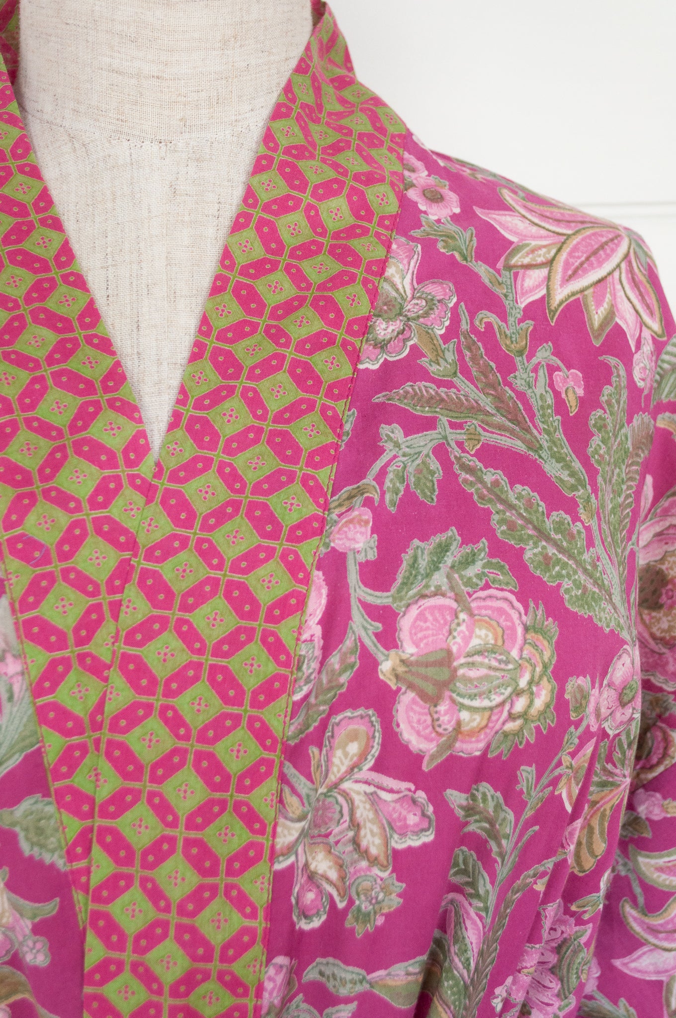 Juniper Hearth pure cotton kimono robe in magenta pink floral print with contrasting trim.