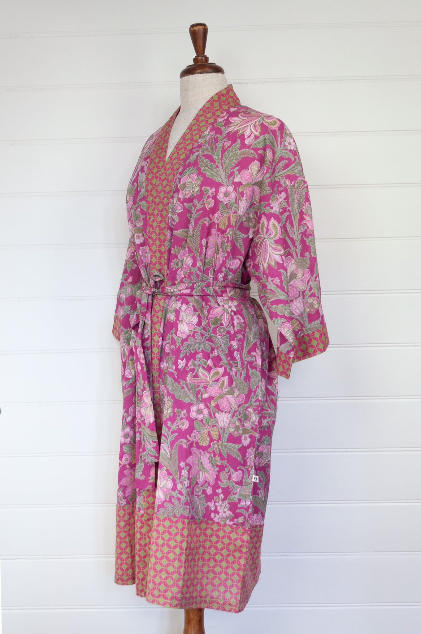 Juniper Hearth pure cotton kimono robe in magenta pink floral print with contrasting trim.