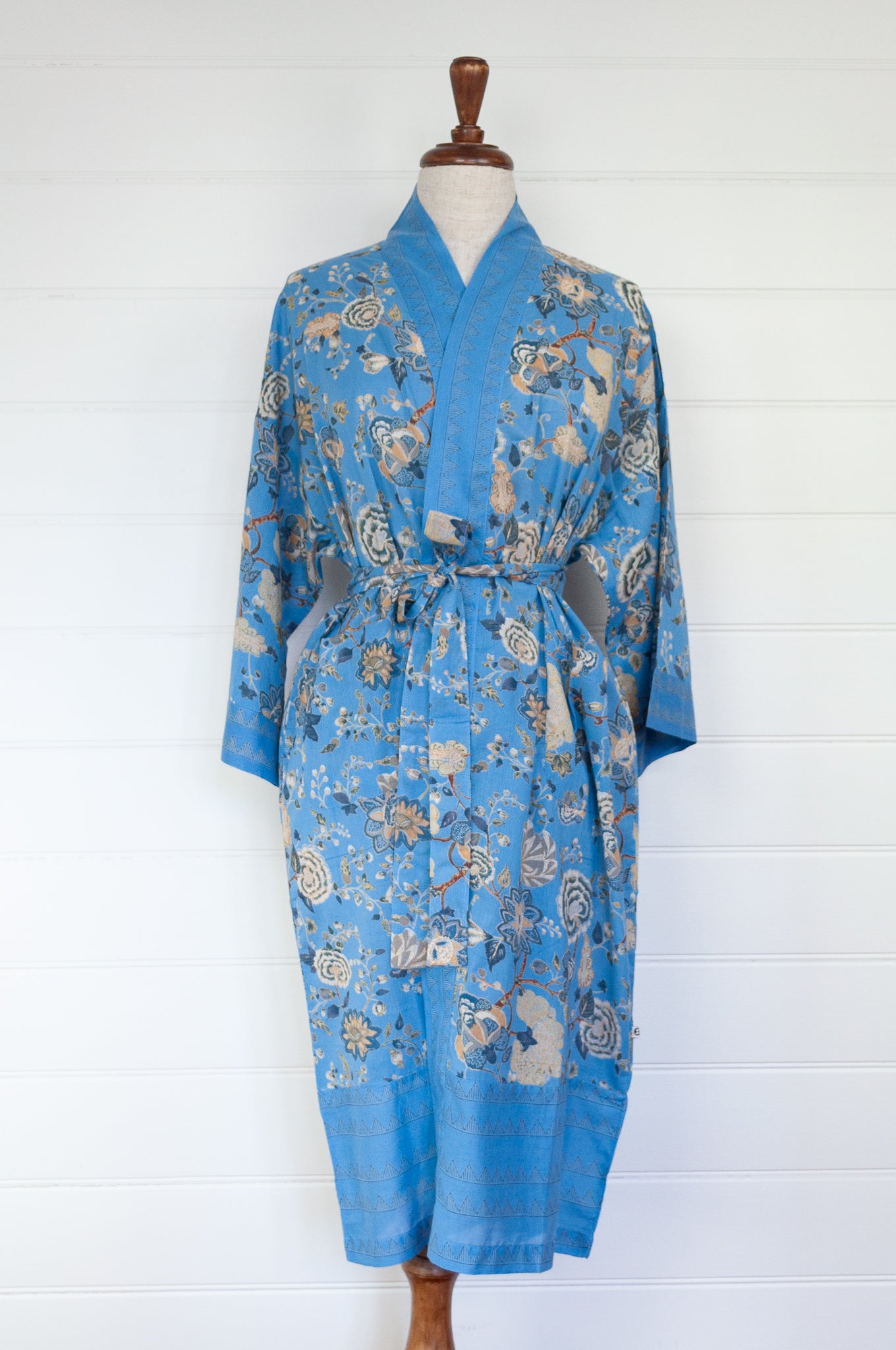 Juniper Hearth cotton voile kimono robe dressing gown in Malabar sky floral print on sky blue.