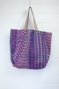 Letol made in France organic cotton jacquard reversible tote bag in Casimir lilac.