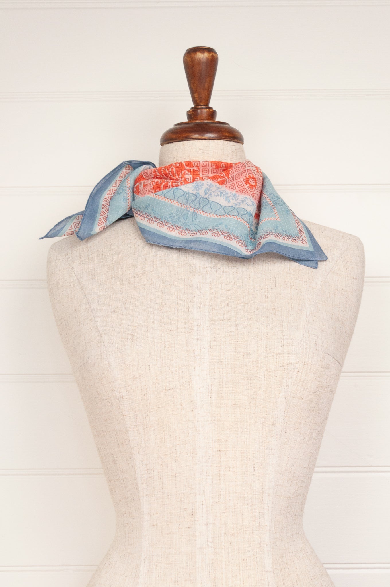 Anna Kaszer - Carré 50 scarf (Rona tonic)