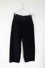 Load image into Gallery viewer, Valia Superfine cotton corduroy Sydney pants in black.