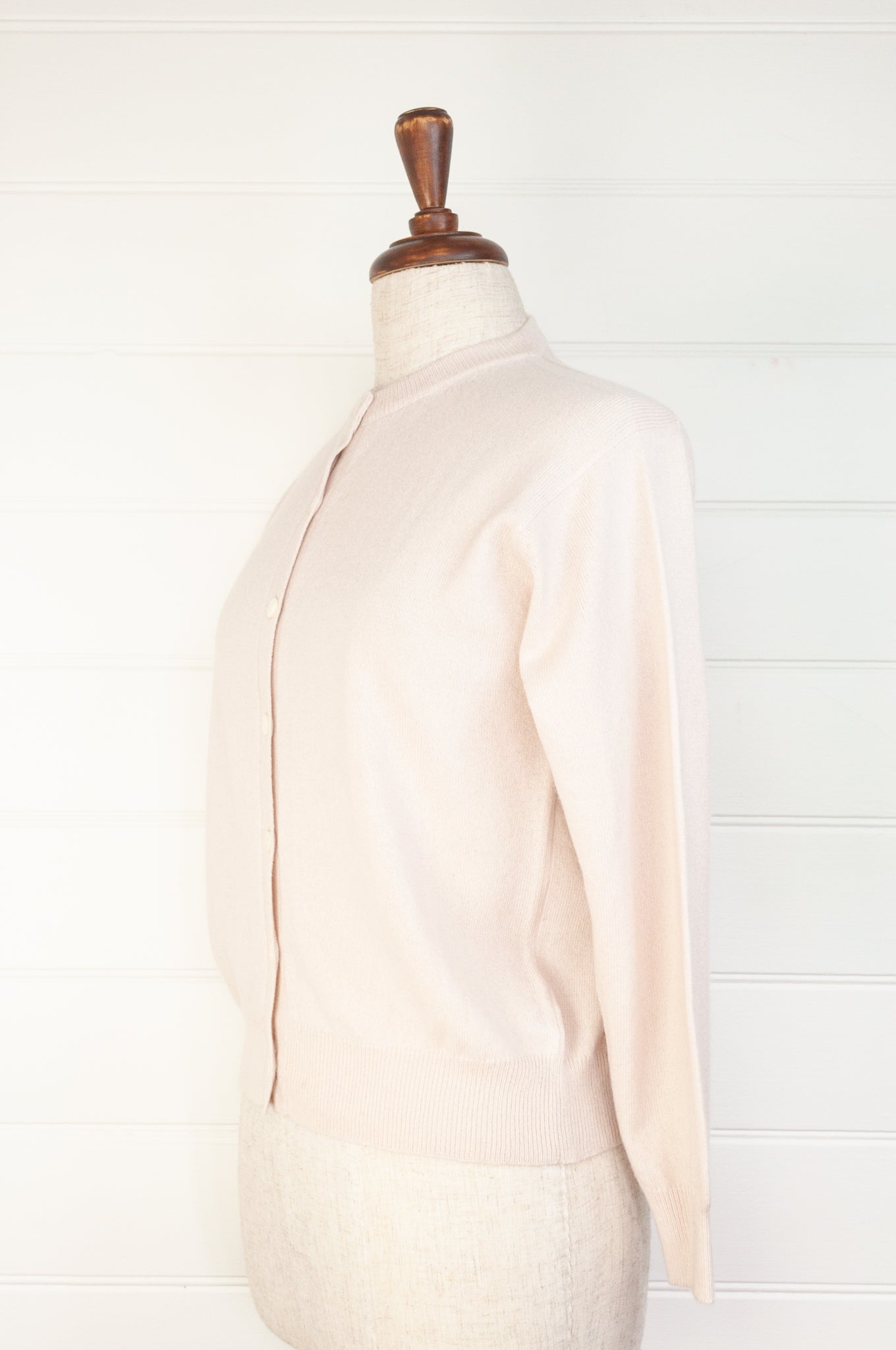 Juniper Hearth 100% cashmere button up crew neck cropped cardigan in ecru blush.