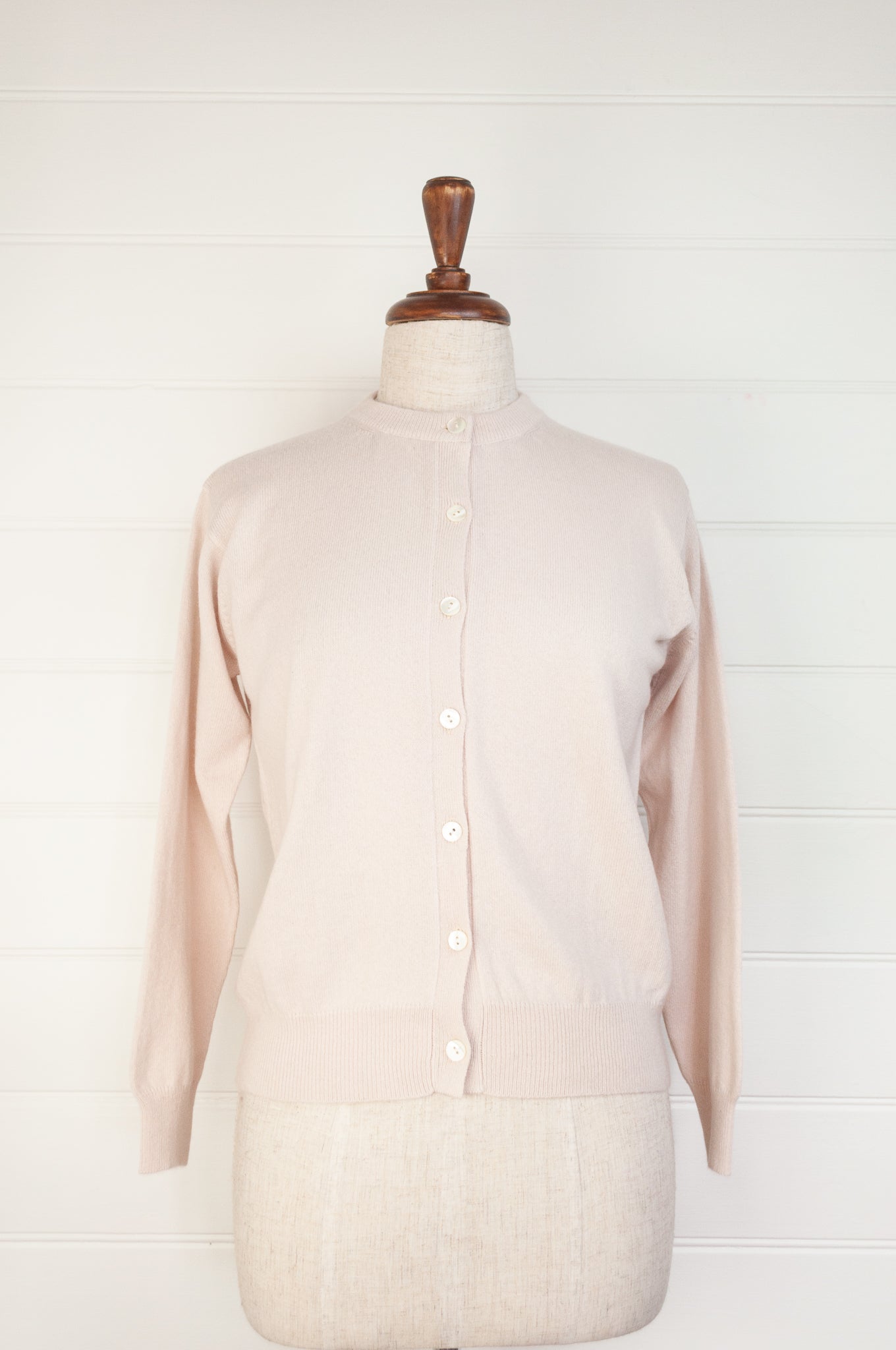 Juniper Hearth 100% cashmere button up crew neck cropped cardigan in ecru blush.