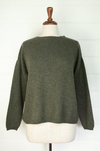 One size crew neck cashmere sweater ethically made in Nepal in olive green.