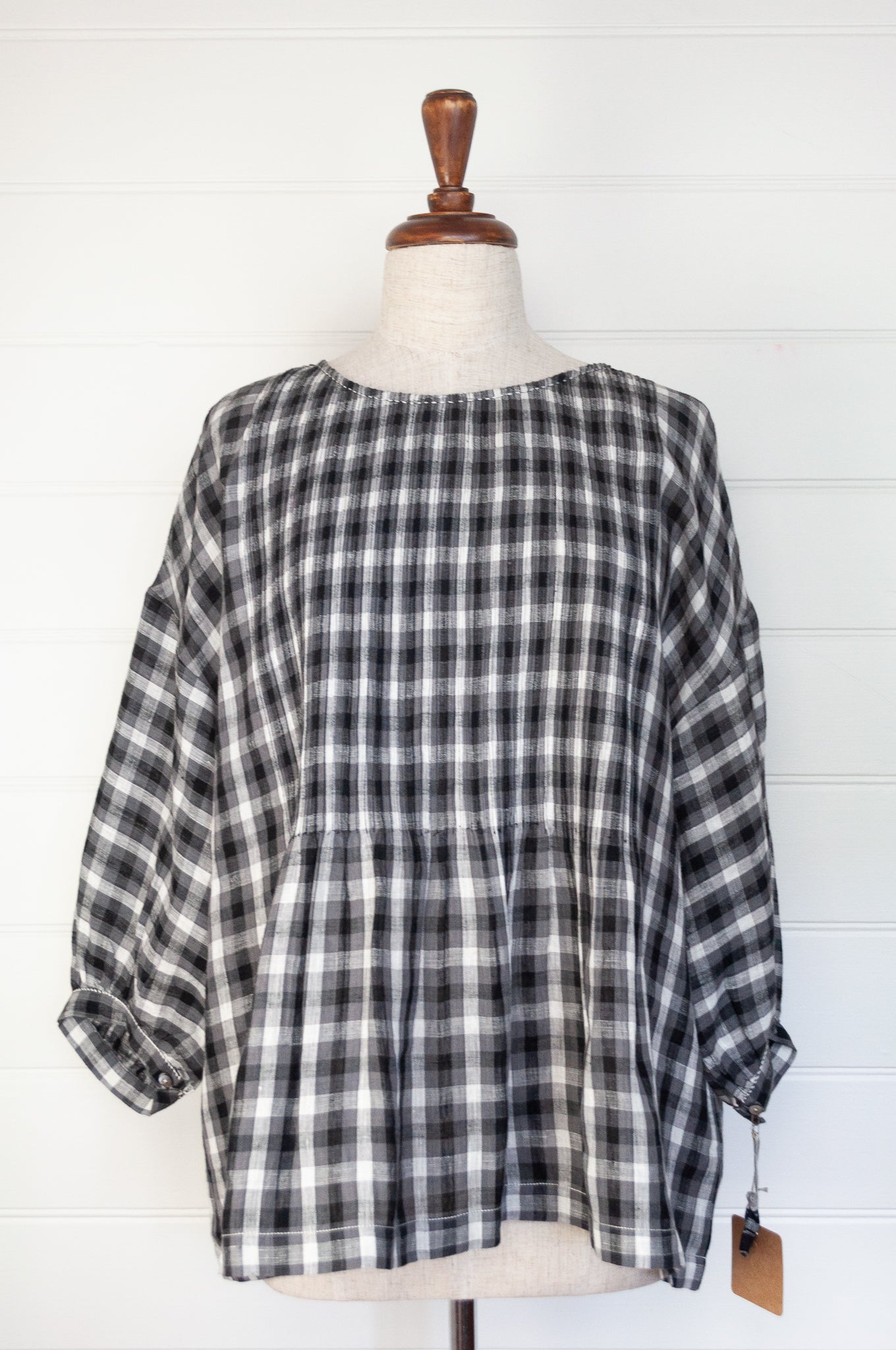 DVE Collection Anisha top in linen, charcoal and black and white check linen.