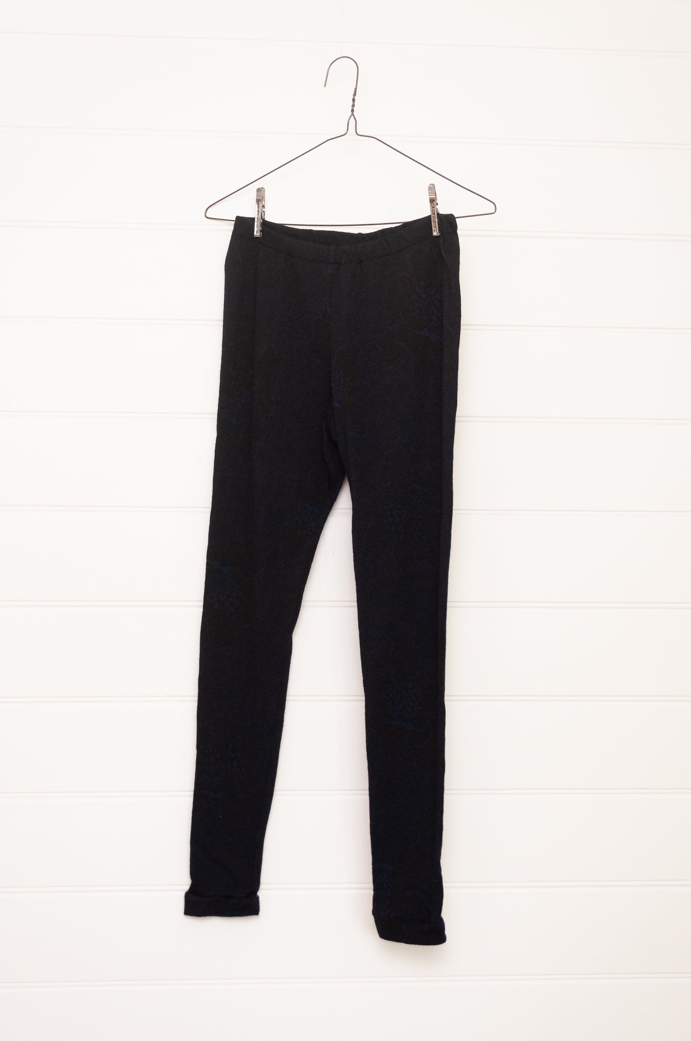 Valia made in Melbourne wool jacquard knit Florence legging in ink navy print.