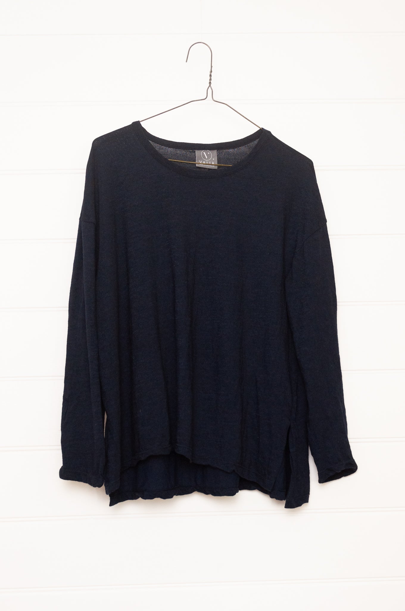 Classic Valia made in Melbourne wool jersey long sleeve tshirt with side splits in ink navy.