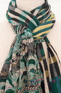 Letol made in France organic cotton jacquard  weave scarf, Audrey design in noir vert, black and green.