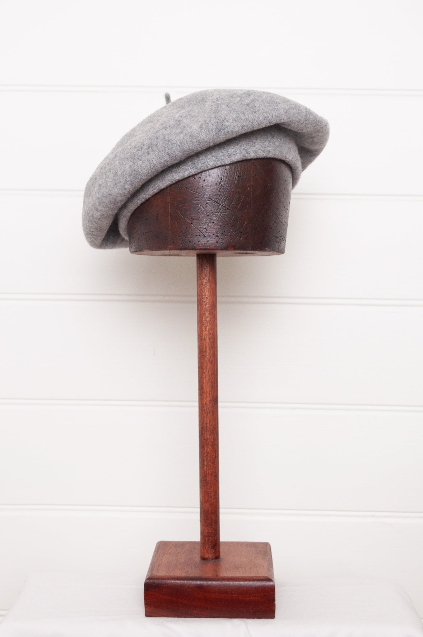 PCNQ made in Japan wool felt beret, Manoca in grey.