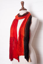 Load image into Gallery viewer, Neeru Kumar shibori wool scarf - vermilion and black