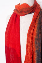 Load image into Gallery viewer, Neeru Kumar pure wool crinkle finish shibori scarf in crimson and deep indigo..