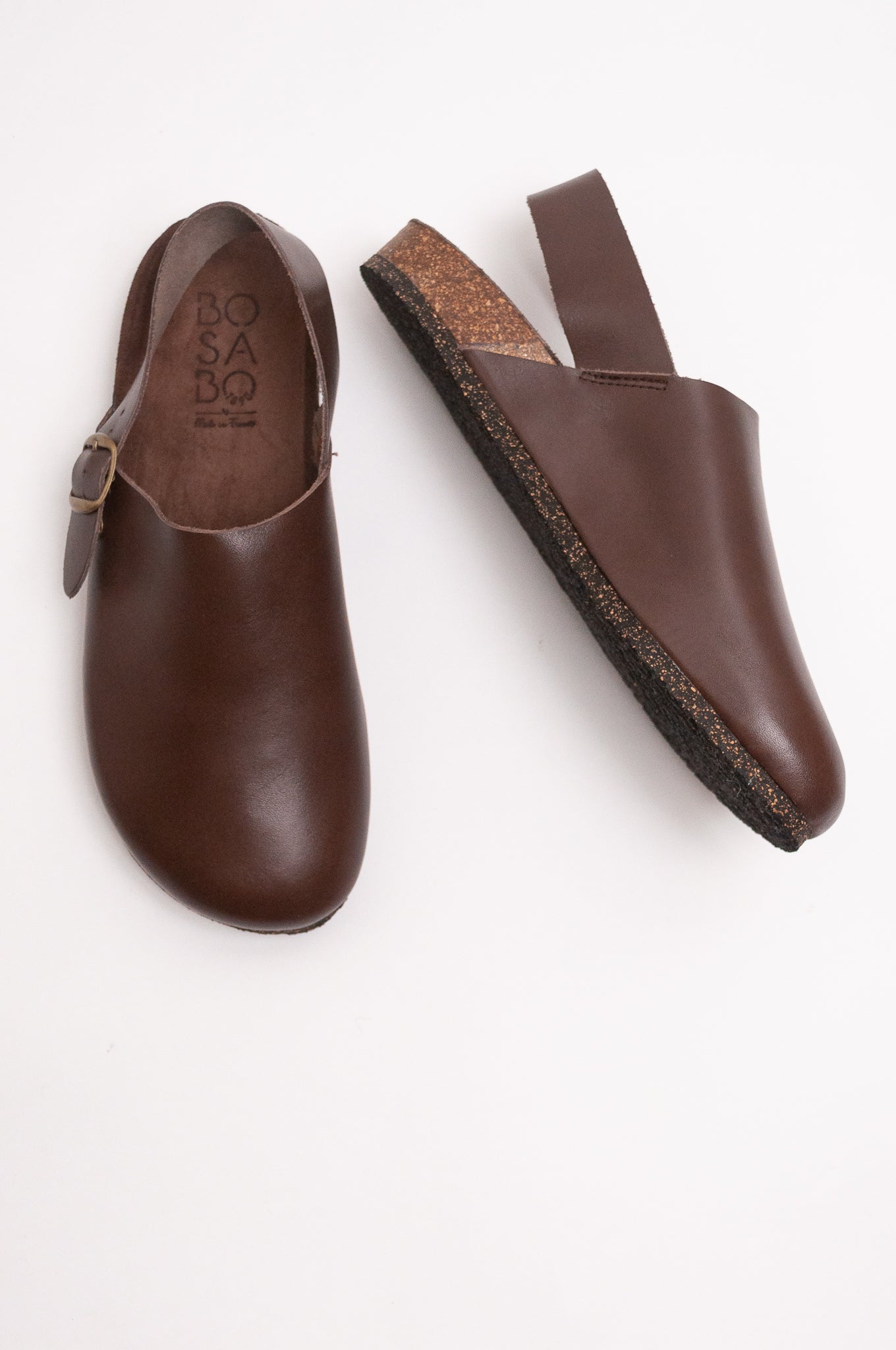 Bosabo closed toe sling back leather clog with cork and a rubber sole in vachette marron, dark brown leather.