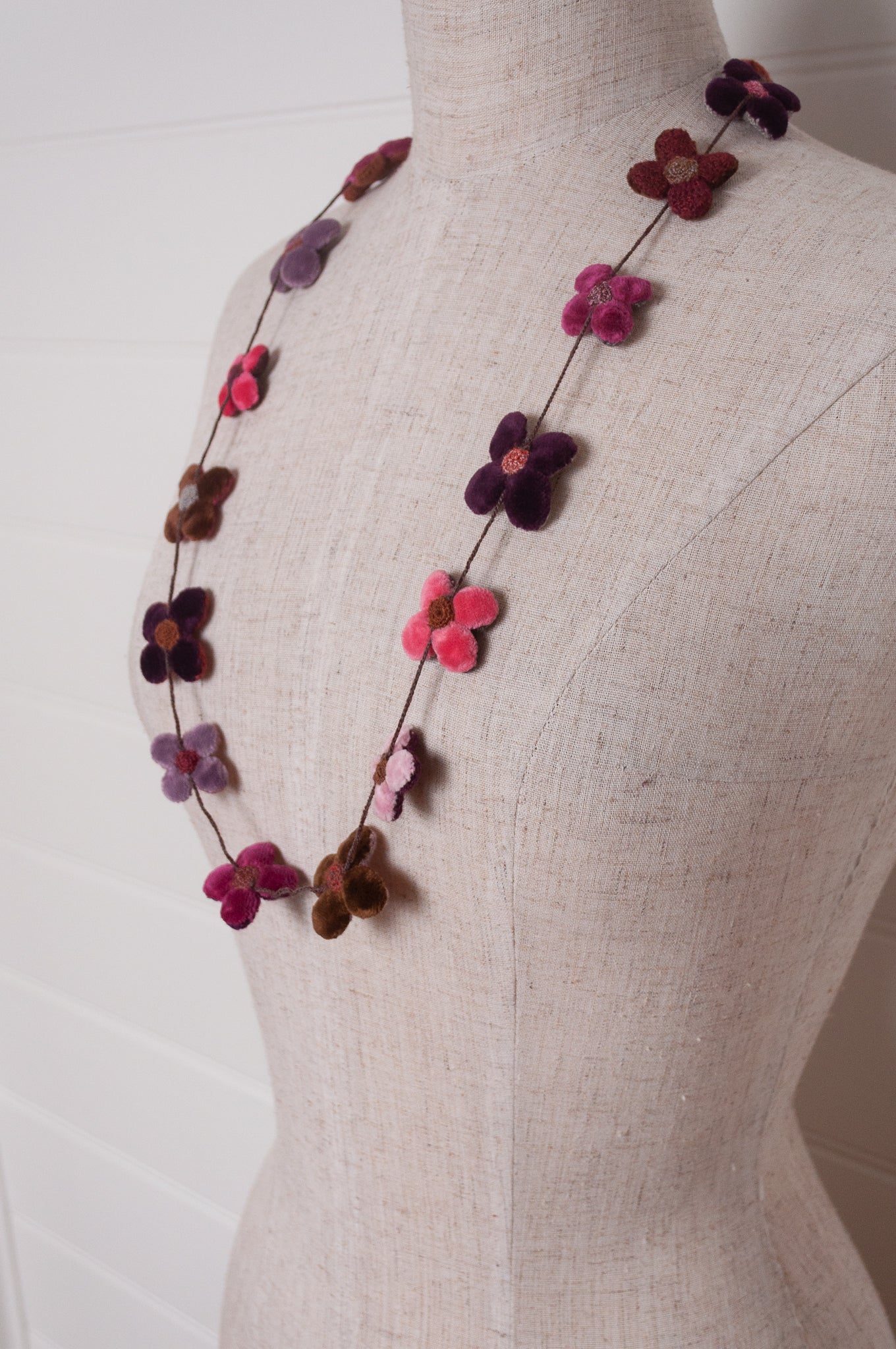 Sophie Digard necklace - Fleur 4 Pétales velours BRG