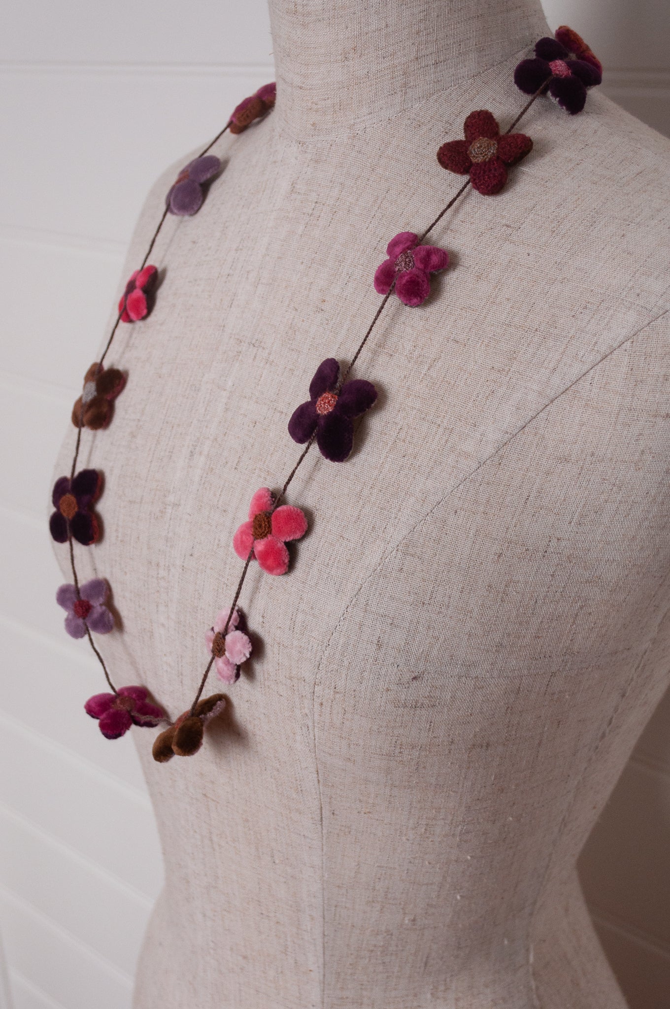 Sophie Digard necklace - Fleur 4 Pétales velours BRG