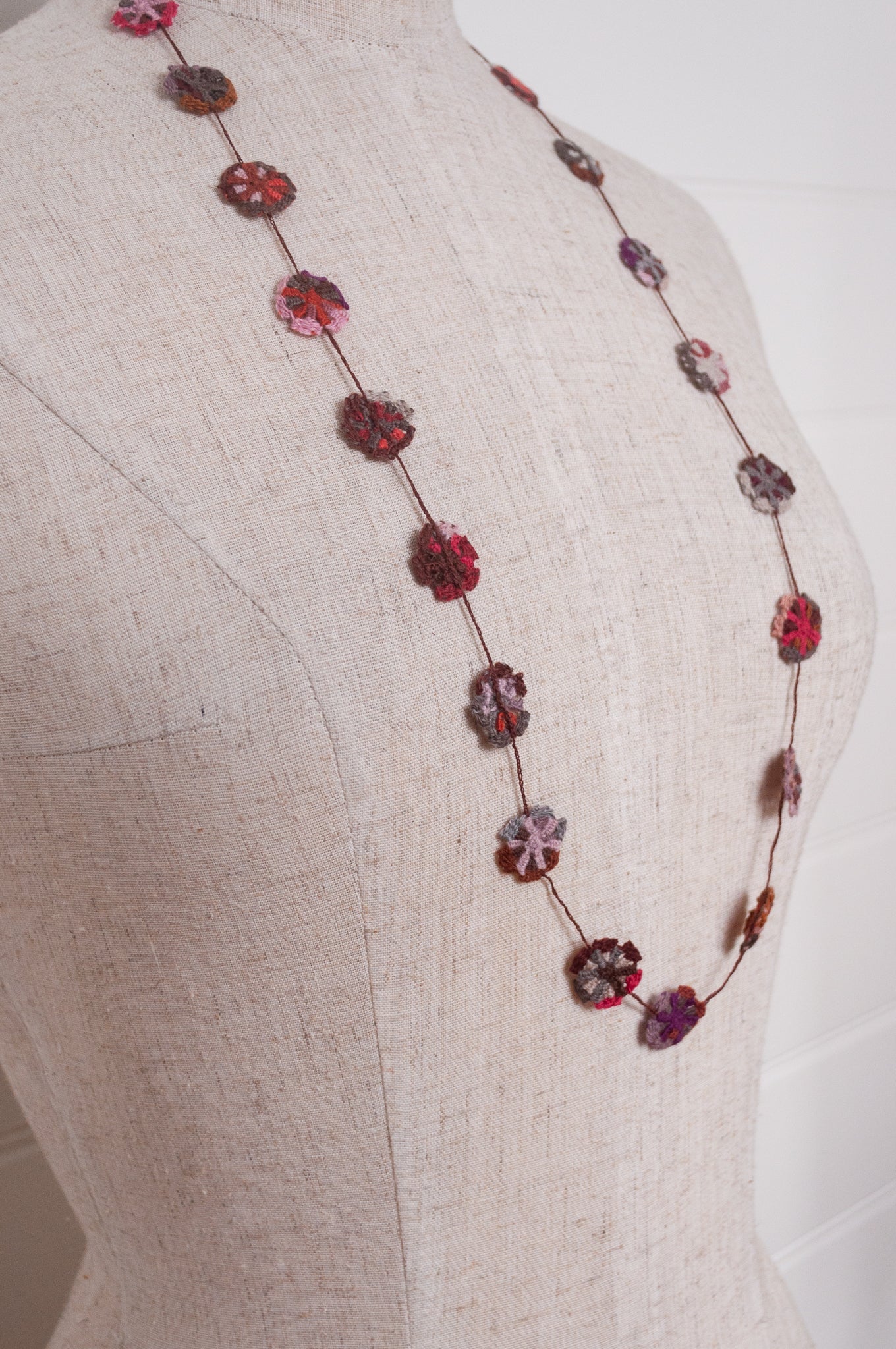 Sophie Digard necklace - pinwheel flowers BRG