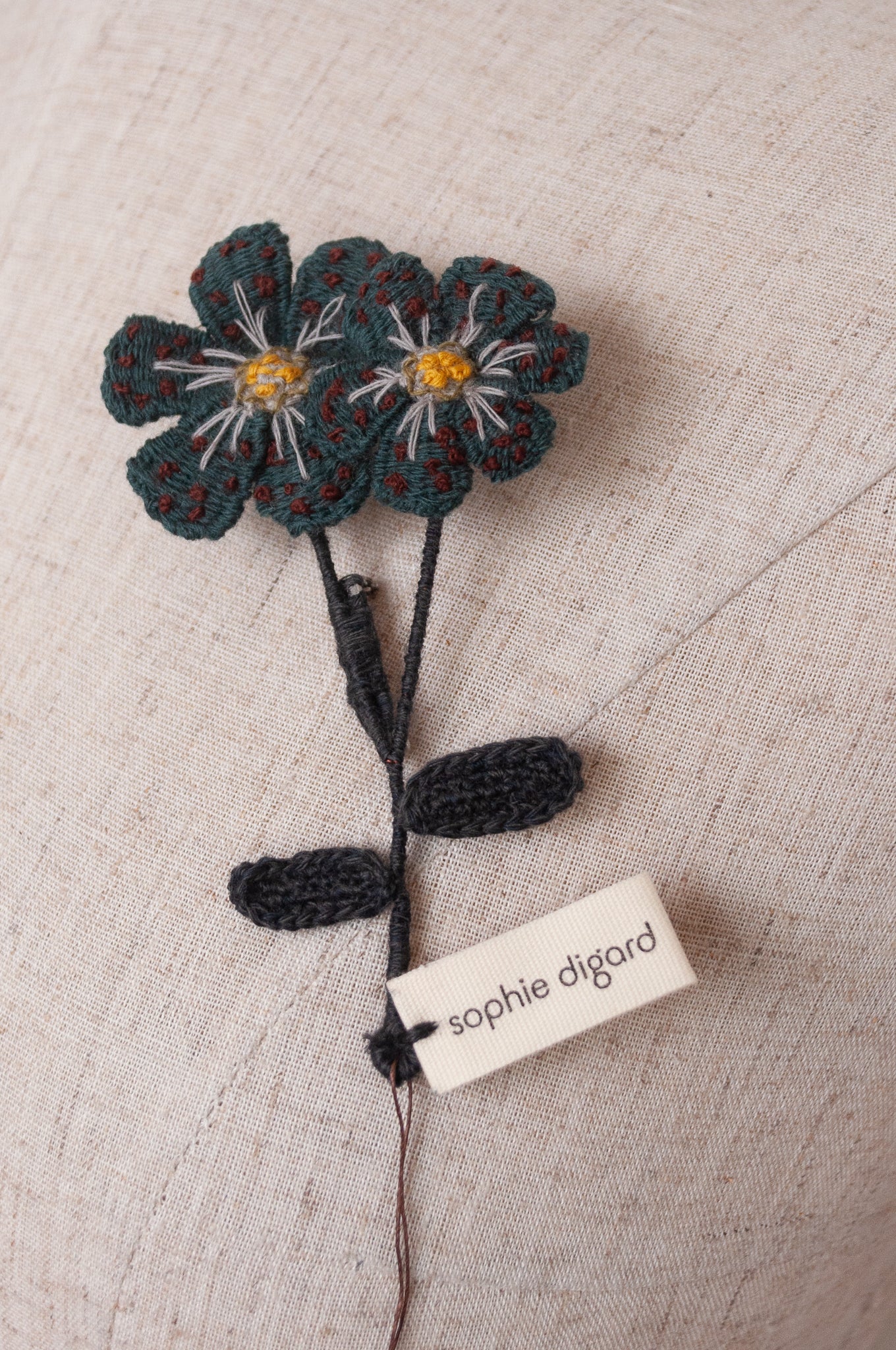 Sophie Digard brooch - deux fleurs AF
