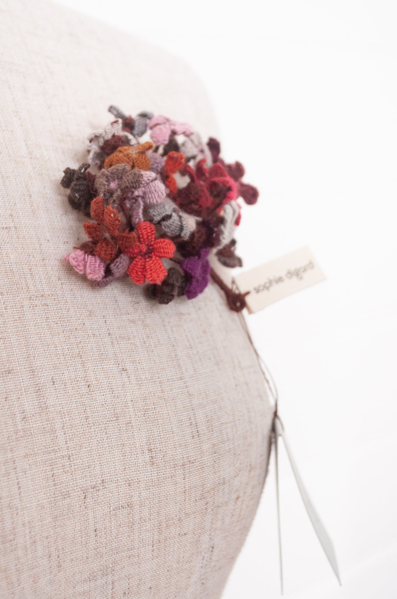 Sophie Digard brooch - wool flowers BRG