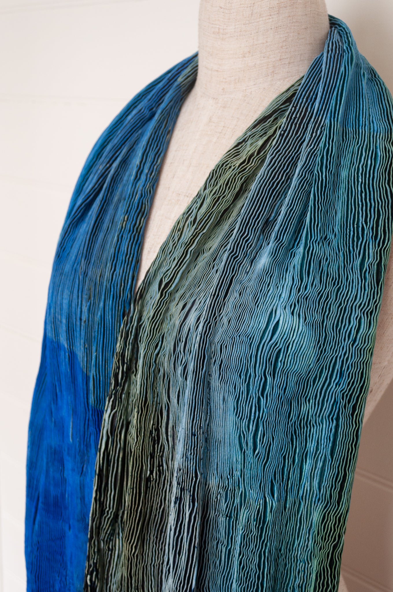 Neeru Kumar crinkle silk shibori scarf - aquamarine