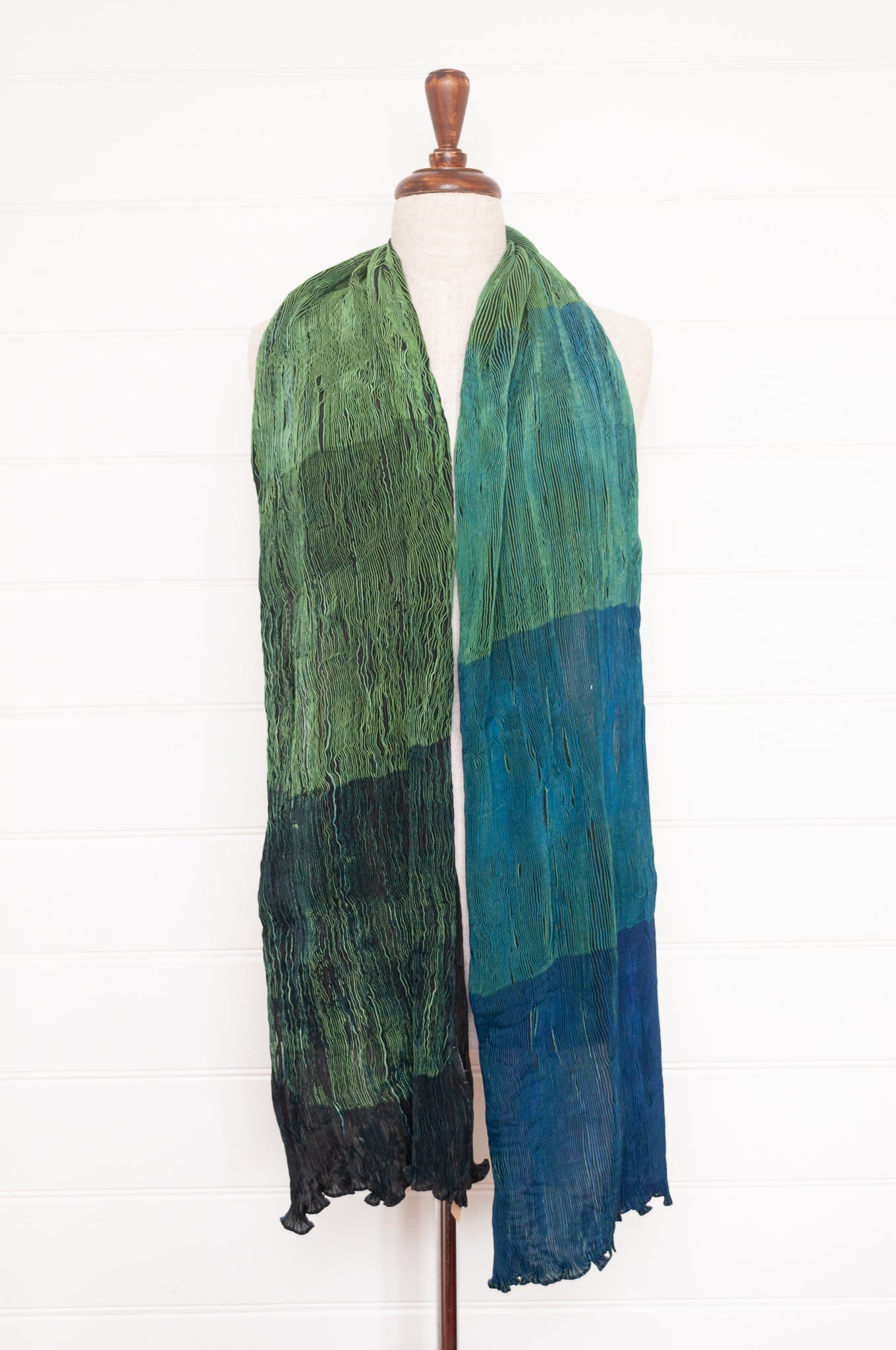 Neeru Kumar crinkle silk shibori scarf - emerald