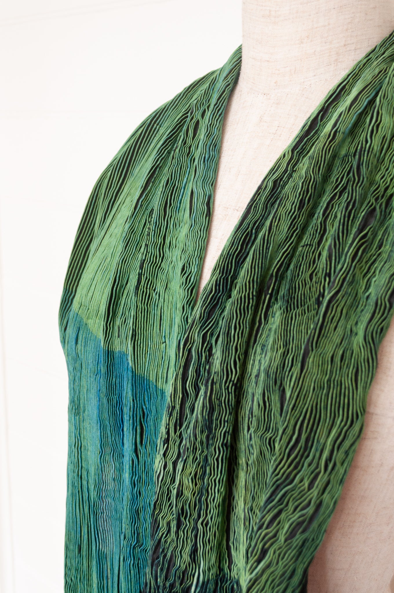 Neeru Kumar crinkle silk shibori scarf - emerald