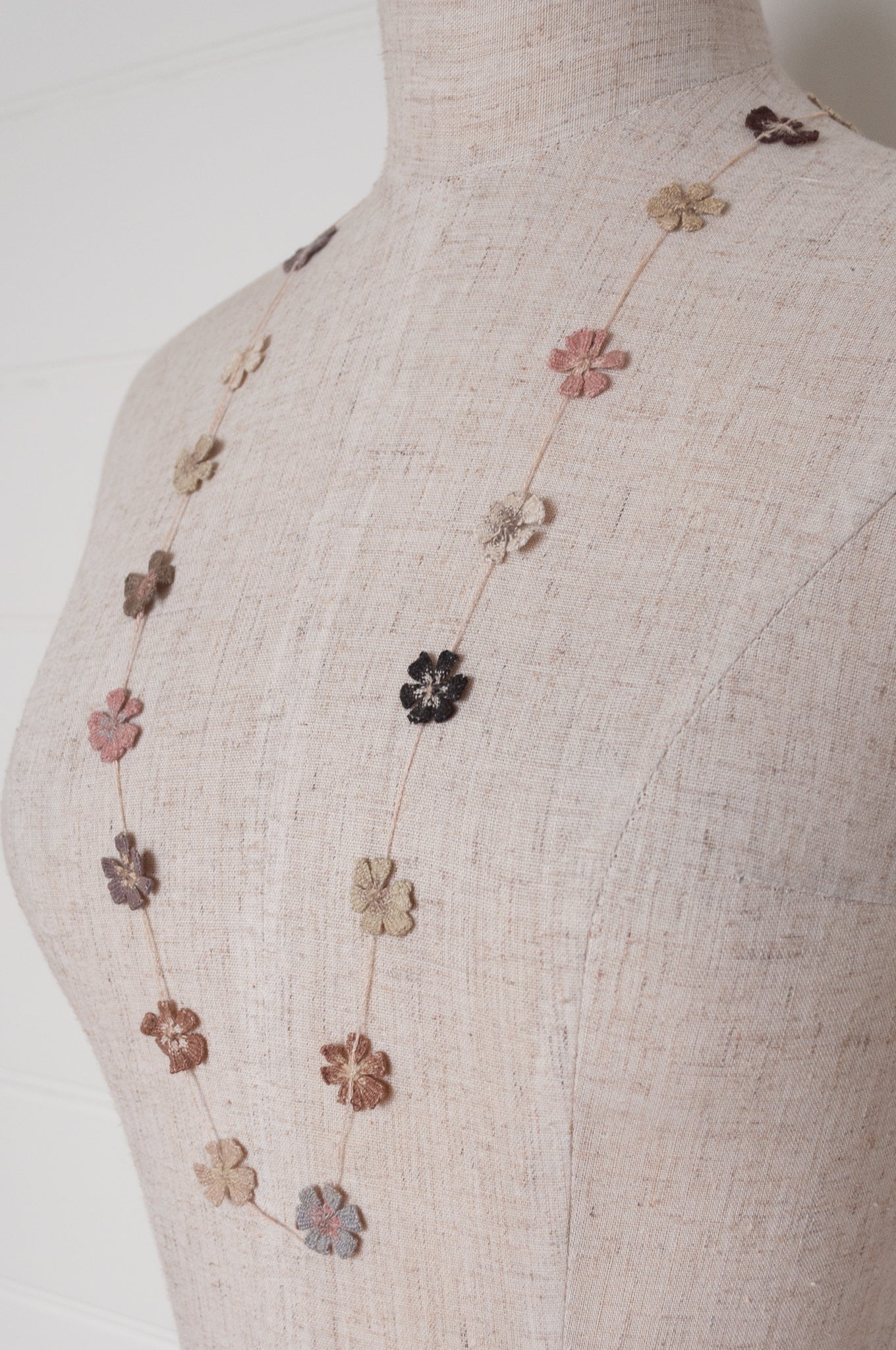 Sophie Digard necklace - petites fleurs Fossiles