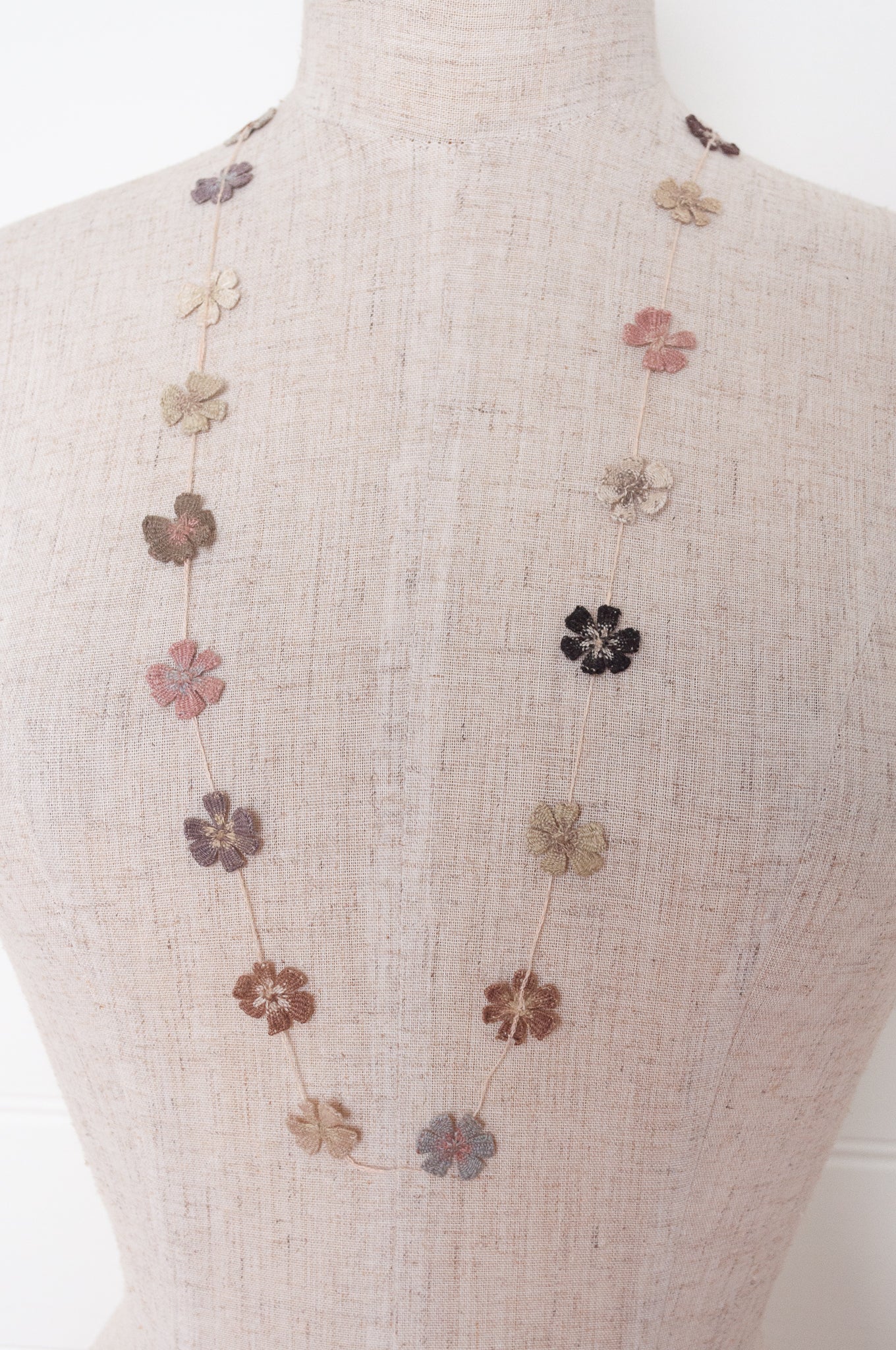 Sophie Digard necklace - petites fleurs Fossiles